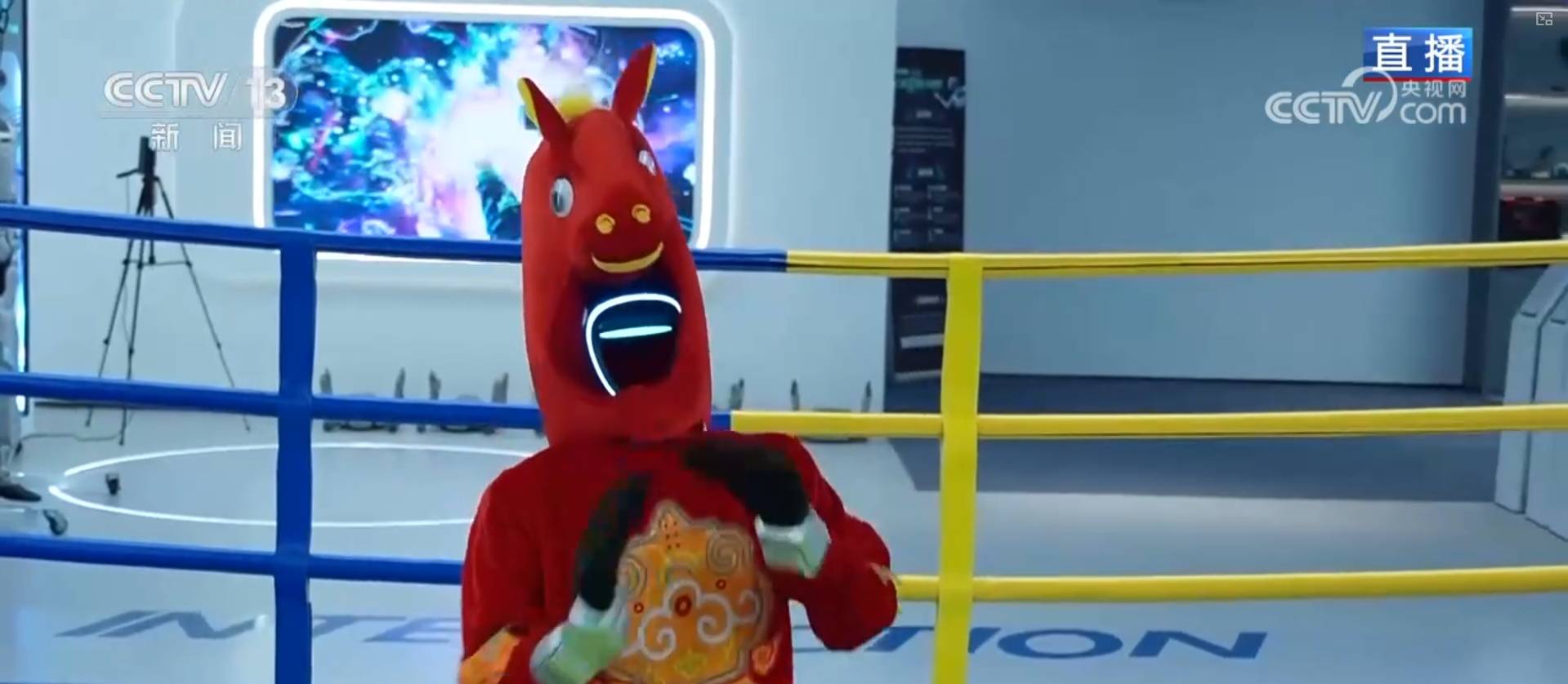 品成为“新特产” 中国智造激发消费市场强劲动能ag九游会登录AI毛绒玩具、飞行相机……科创新(图8)